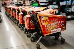 Cărucioarele surpriză cu -65% reducere garantată revin la Auchan, vineri, 18 octombrie