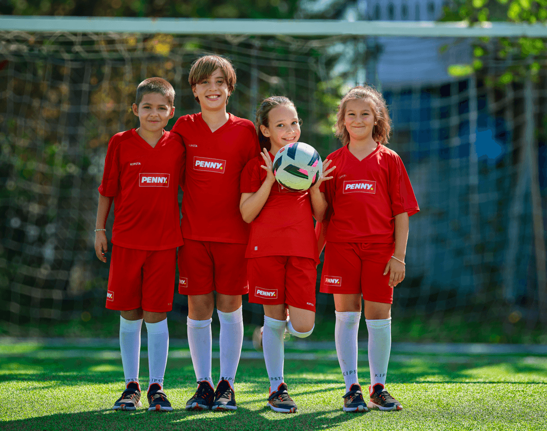 Echipamente de 3,30 milioane lei pentru cluburile de fotbal în Liga Punctelor PENNY, ediția a doua