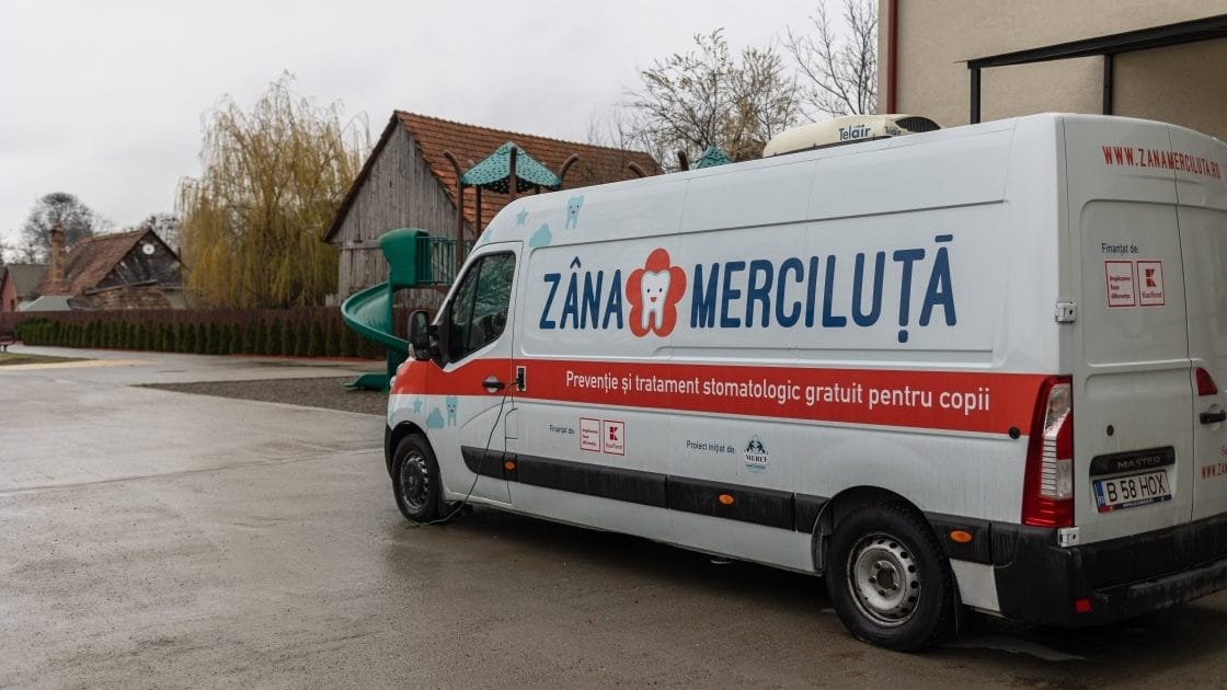 Asociația Merci Charity și Kaufland România aduc serviciile de medicină dentară mobilă mai aproape de copii Asociația Merci Charity și Kaufland România aduc serviciile de medicină dentară mobilă mai aproape de copii
