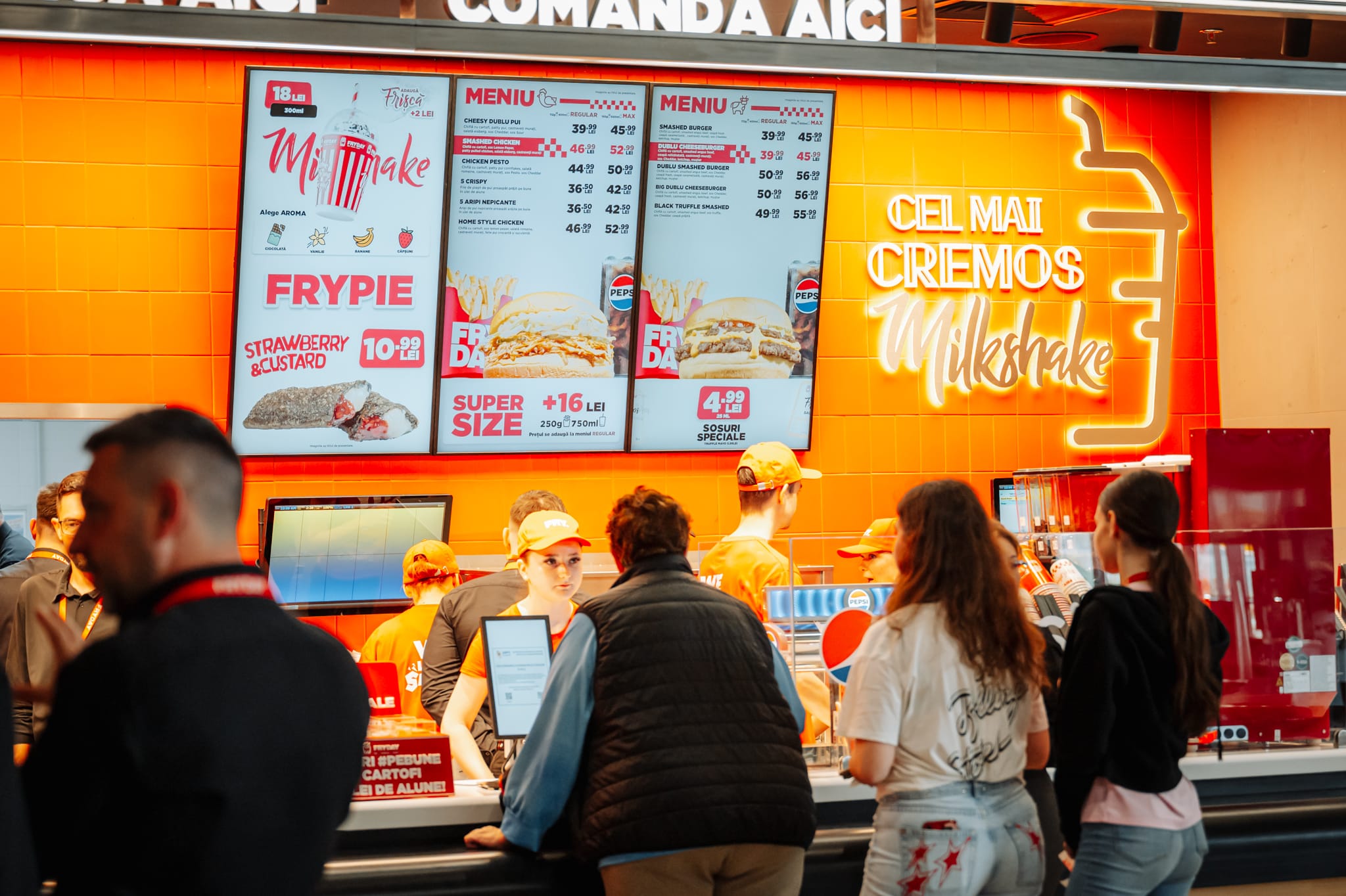 Renumitul lanț de fast-food Fryday se extinde cu o nouă locație în centrul comercial Shopping City Sibiu