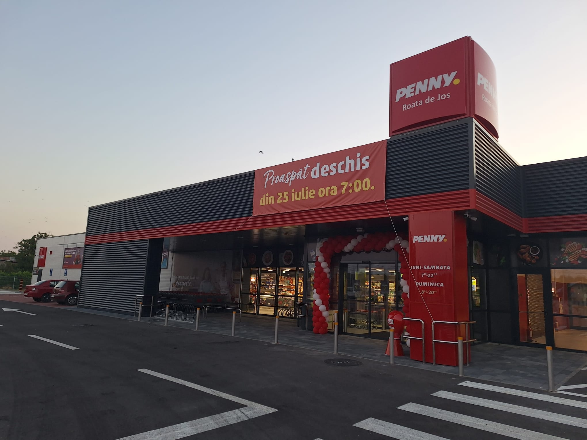 Rețeaua PENNY ajunge la 423 de unități, odată cu inaugurarea a două noi magazine în localitățile Roata de Jos, Județul Giurgiu și Municipiul Suceava, pe Strada Gheorghe Doja nr. 142 Rețeaua PENNY ajunge la 423 de unități, odată cu inaugurarea a două noi magazine în localitățile Roata de Jos, Județul Giurgiu și Municipiul Suceava, pe Strada Gheorghe Doja nr. 142