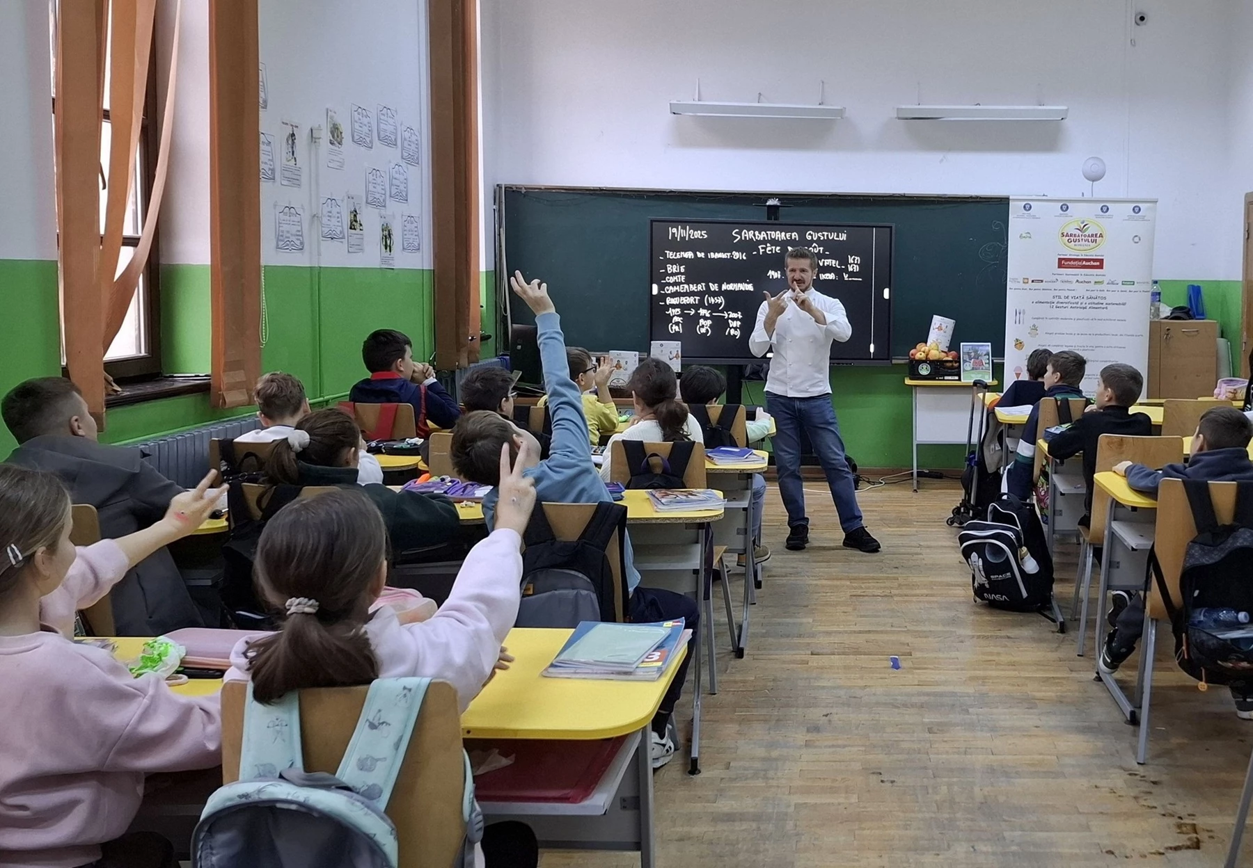 Au început „Lecțiile Gustului”, turneul educațional finanțat de Fundația Auchan